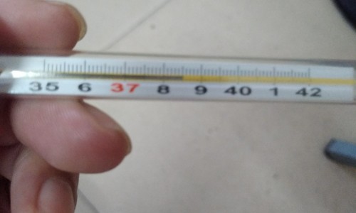 口周疱疹常见于什么病-口周疱疹和口周皮炎临床症状区别网-分享口周疱疹和口周皮炎临床症状区别是什么，口周疱疹和带状疱疹一样吗知识库